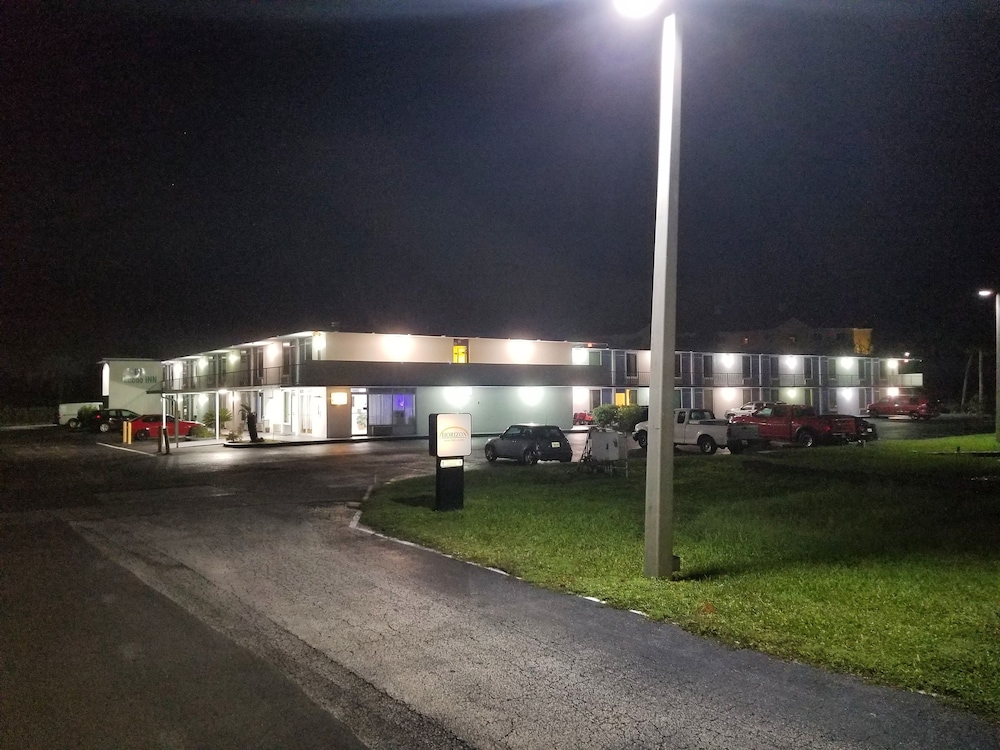 Econo Inn Ormond Beach (Ex Motel 6) 37/41