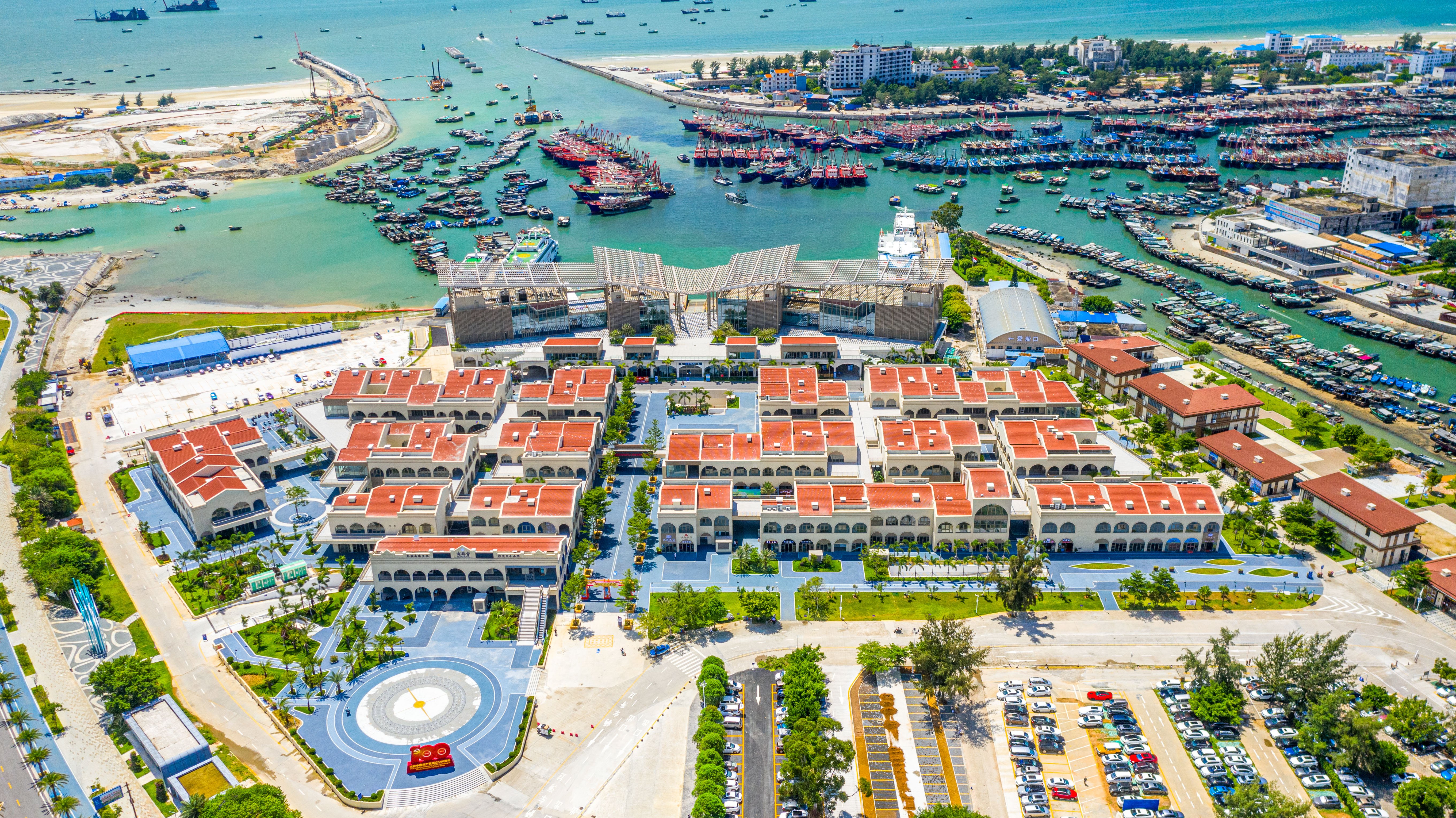 Crowne Plaza Beihai Silver Beach 3/50