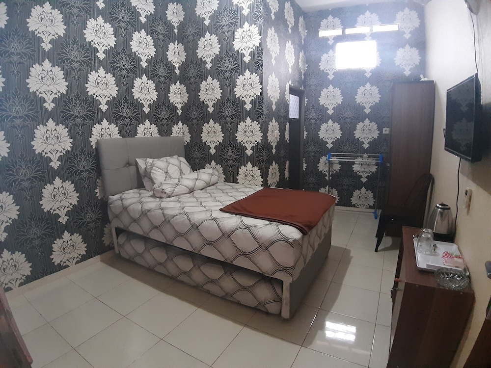 Soreang Hotel by ZUZU 18/61