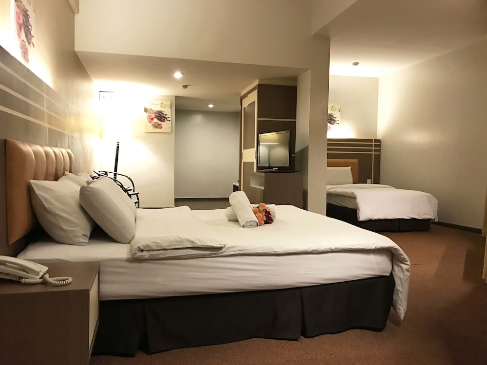 The Landmark Hotel 32/67