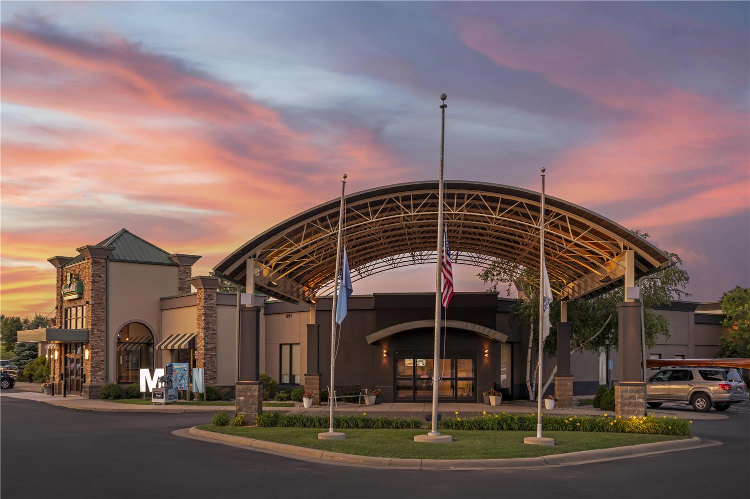 Best Western Fairmont 1/14