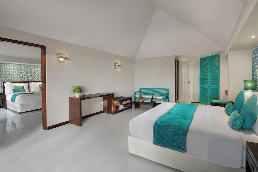 2 Bedrooms, Sunset, Family, Villa, 1 King and 1 Single Beds، Adaaran Select Hudhuran Fushi 7/9