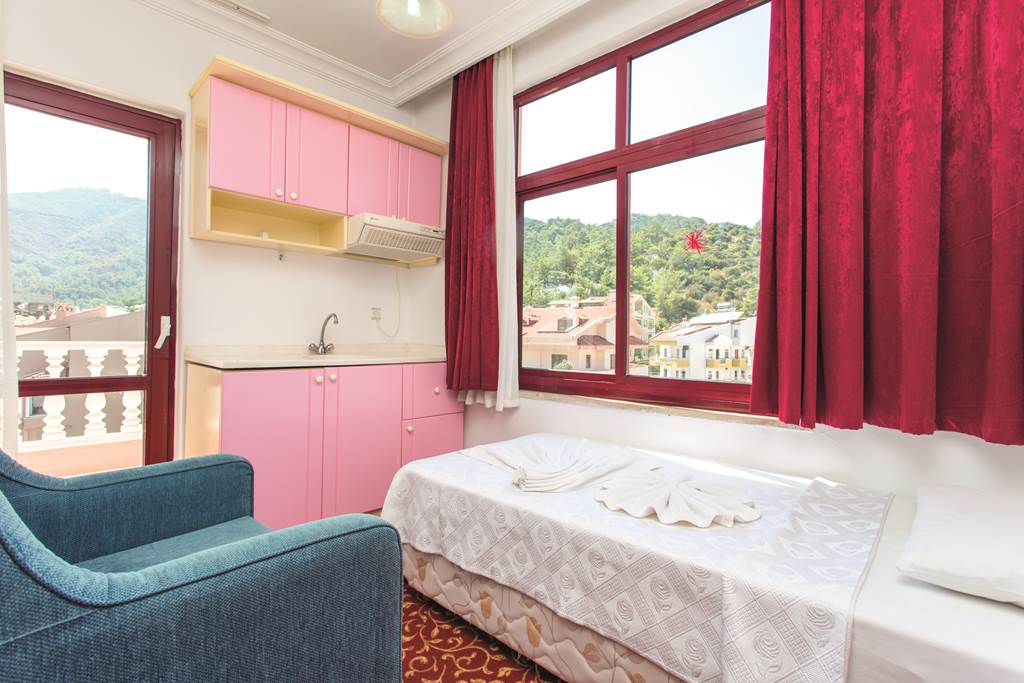 Kivilcim Hotel 16/28