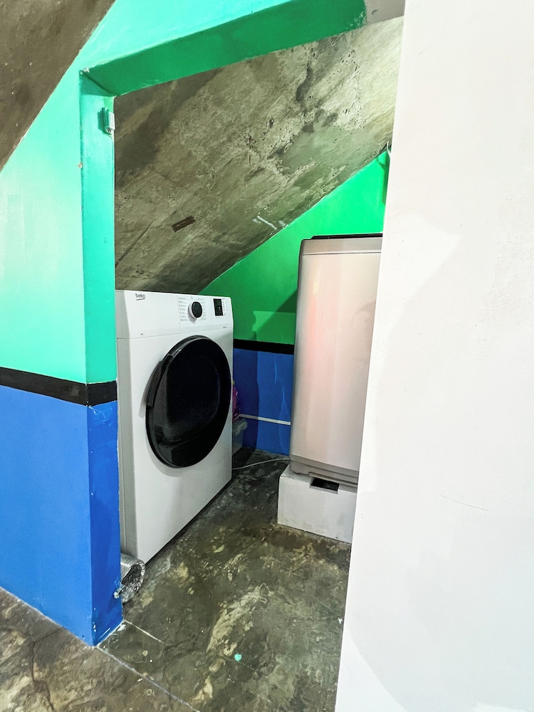 D522 Hostel at Kiener Hills - Near Cebu Airport 35/39
