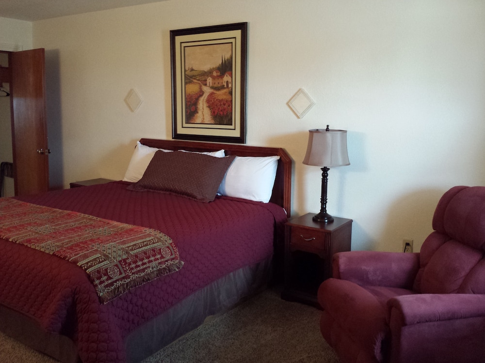 West Plains Motel 35/56