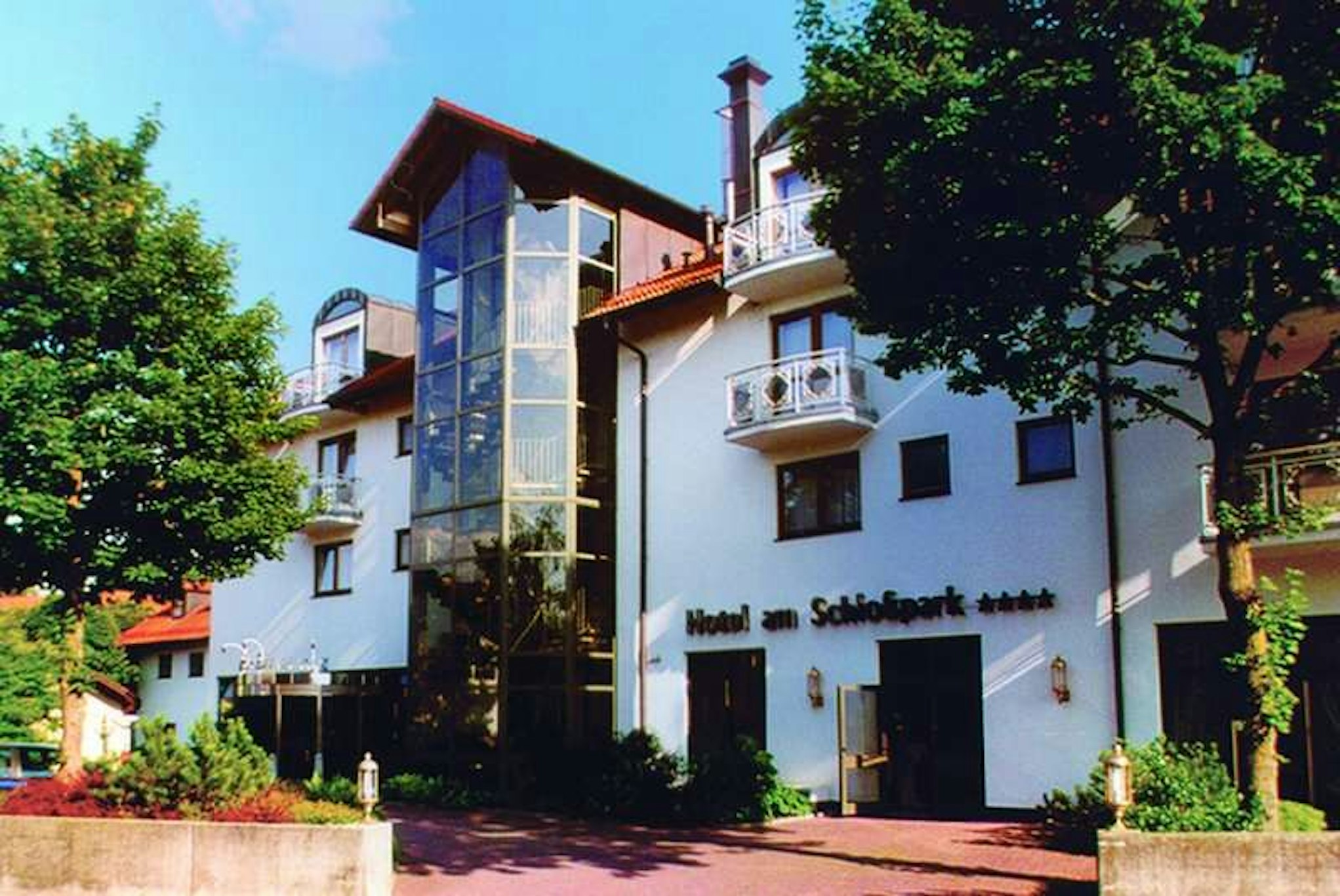 Hotel am Schlosspark and Gasthof Neuwirt 1/5