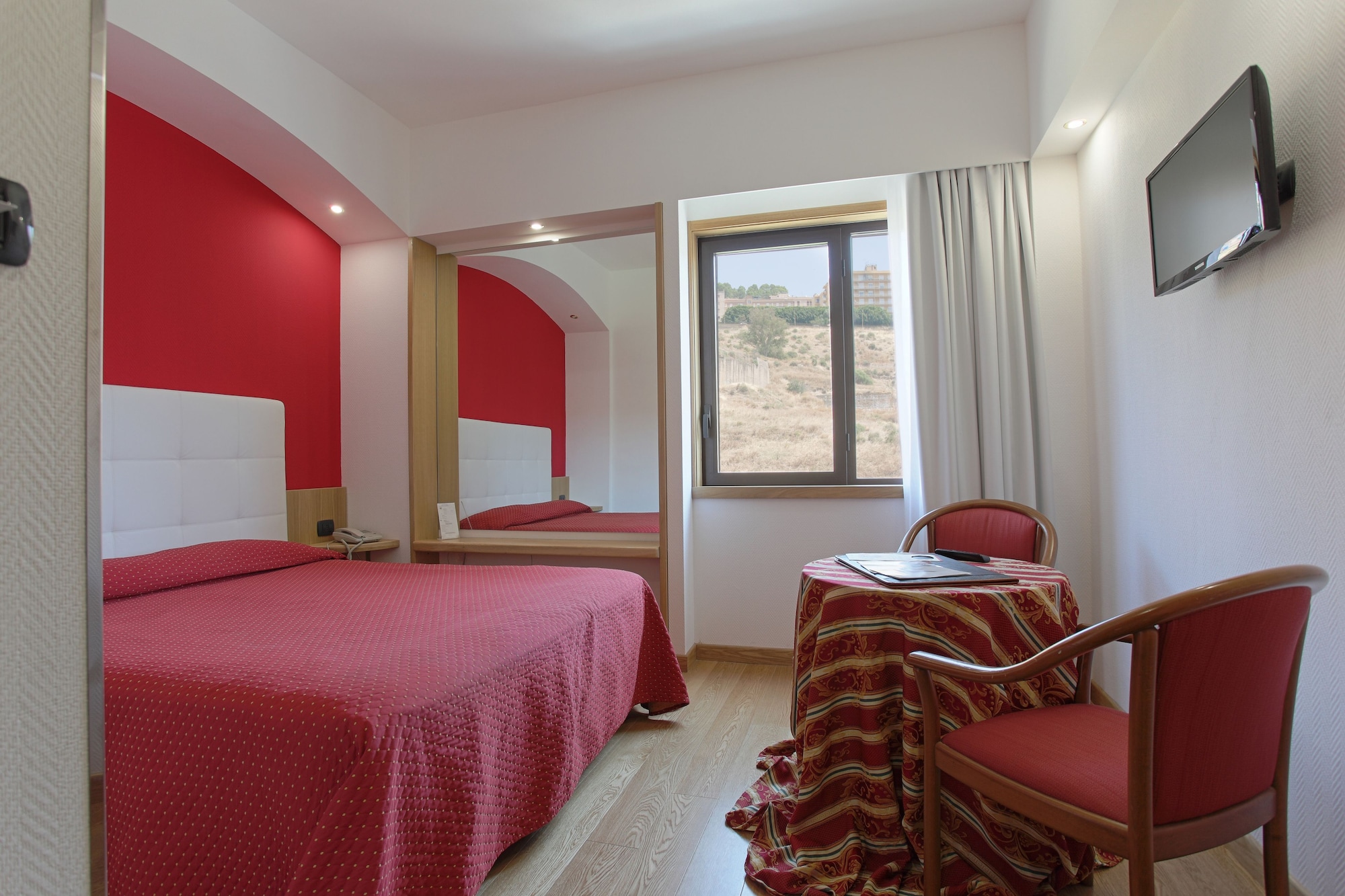 غرفة بسرير مزدوج أو سريرين منفصلين، Hotel Della Valle 4/9