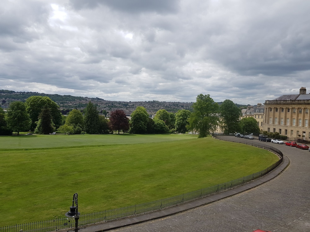 The Royal Crescent Hotel And Spa Bath 24/57