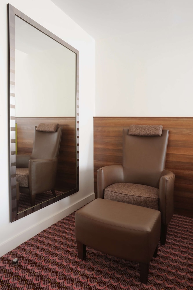 Hampton By Hilton Sheffield 36/56