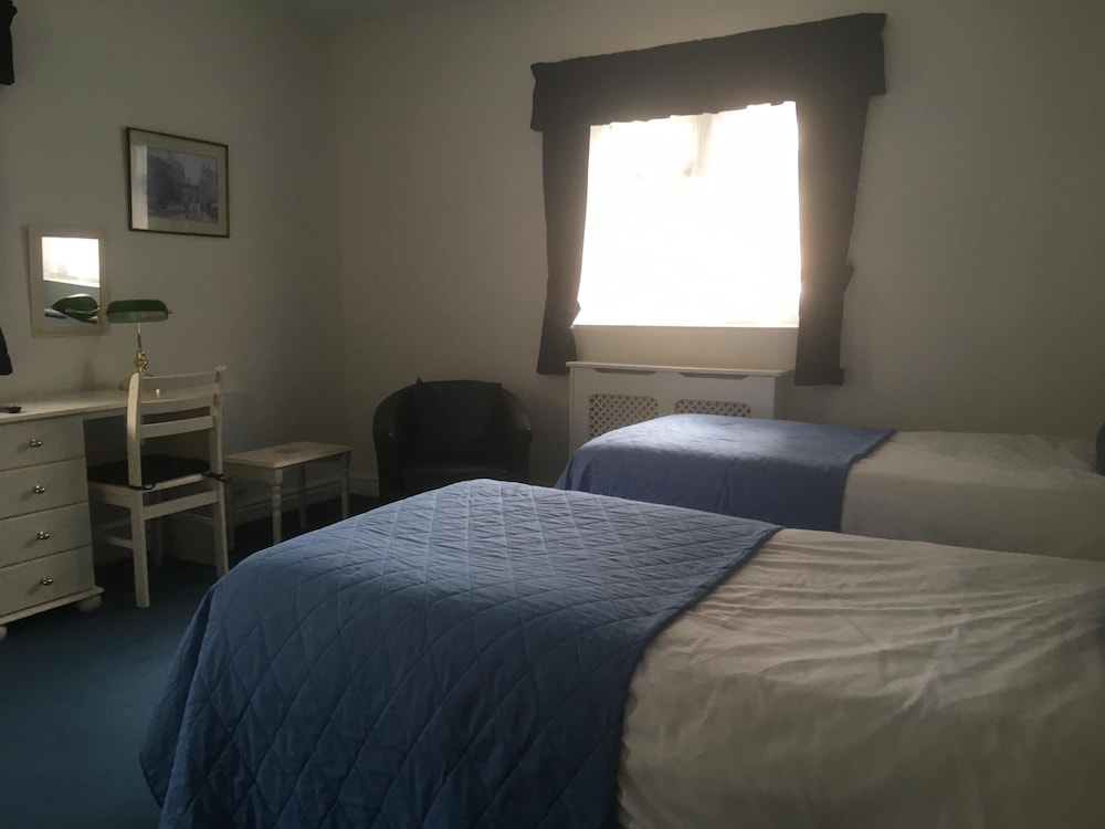 Grove House Guest House 12/34