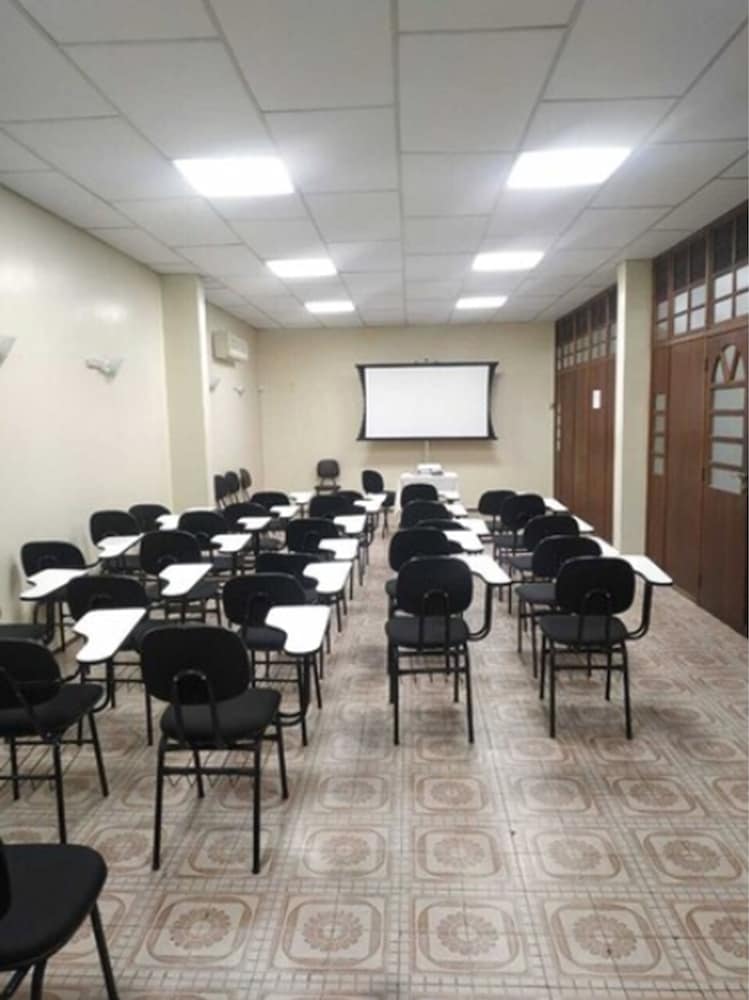 Soratur Hotel & Coworking 25/40