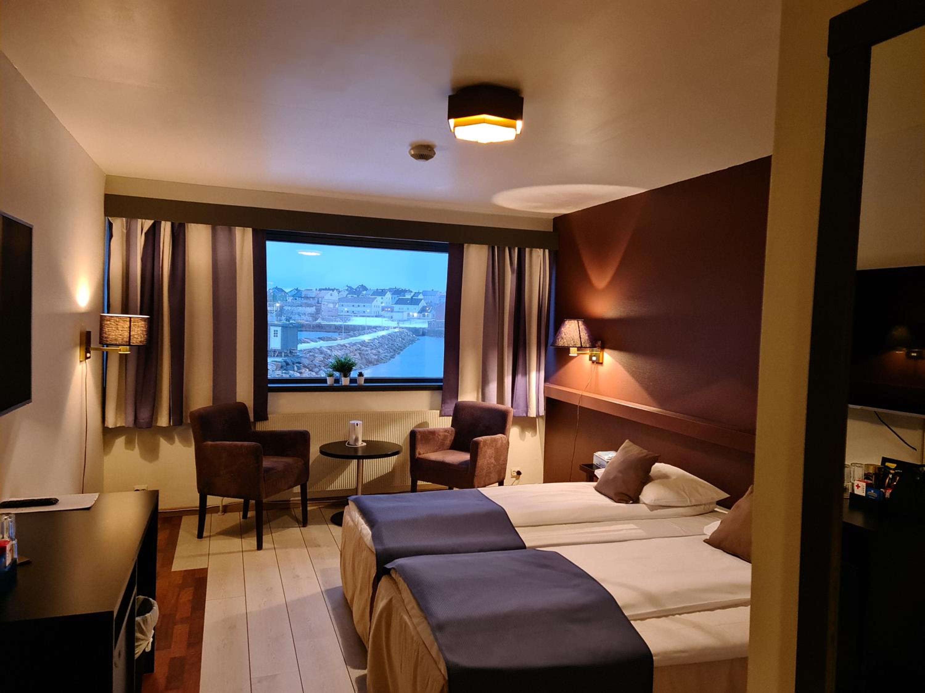 Vardo Hotel 12/50
