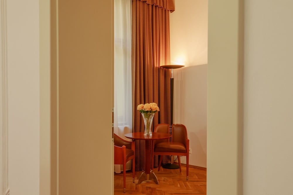 Hotel La Bohemia 41/45