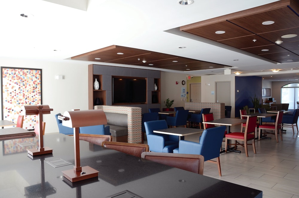 Holiday Inn Express Hotel and Suites Mt. Juliet-Nashville Area 58/70
