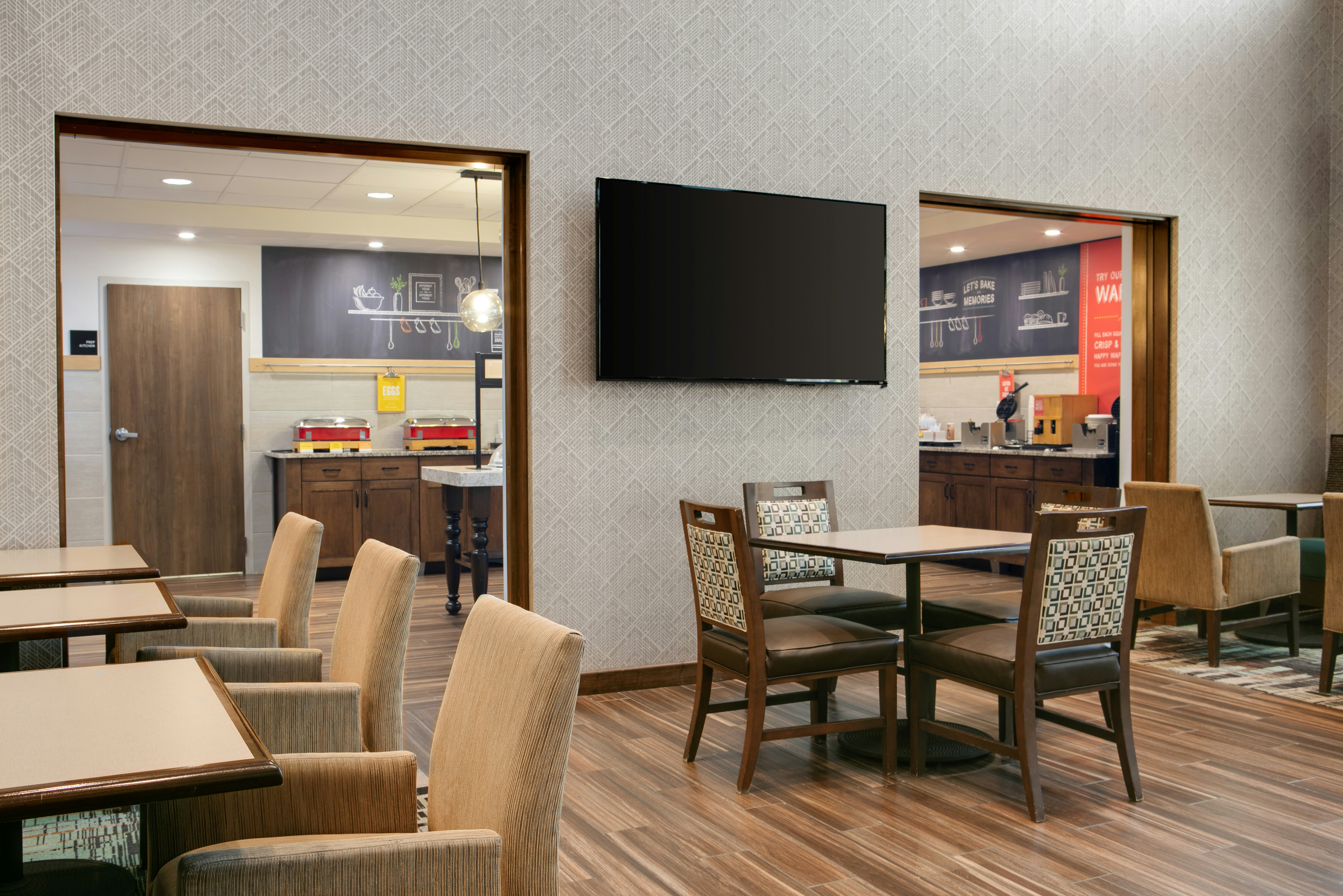 Hampton Inn And Suites Hudson Wi 24/38