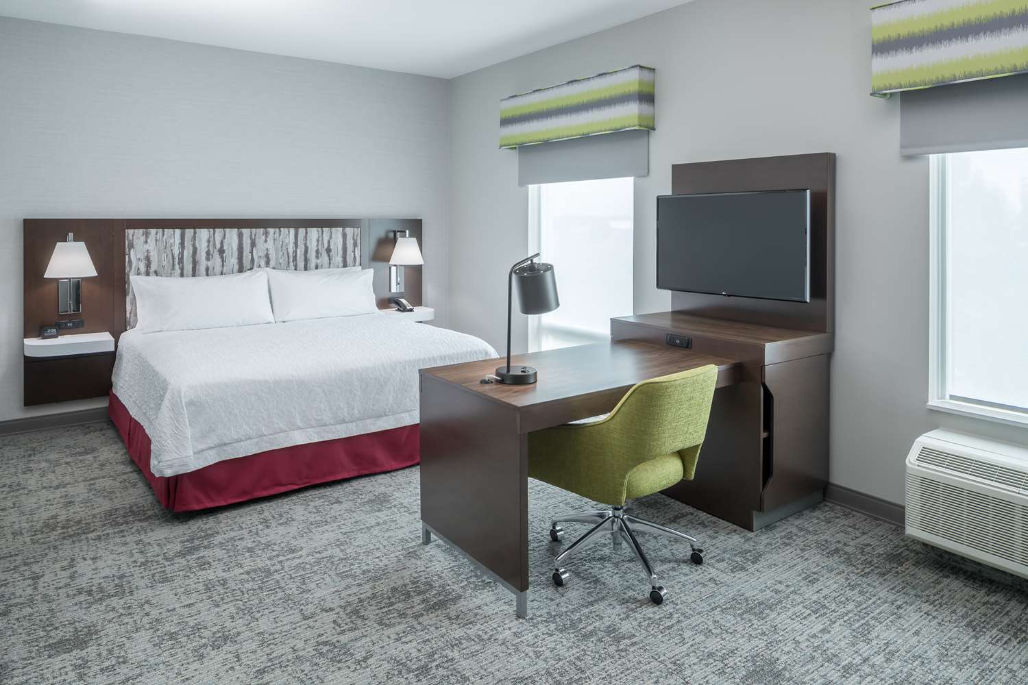 Hampton Inn Suites Cape Canaveral Cruise Port Fl 45/55