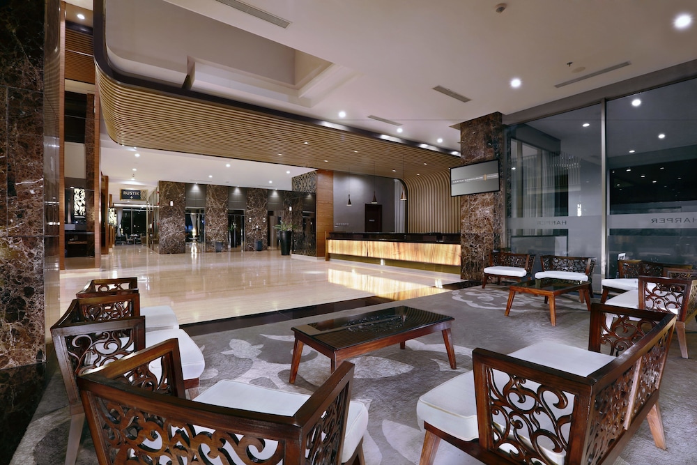 Lobby at Harper Malioboro Yogyakarta, YOGYAKARTA