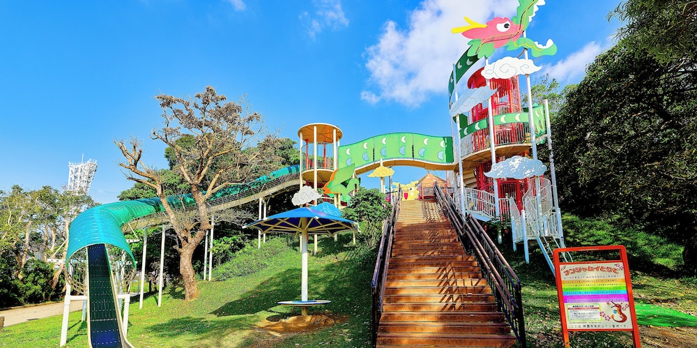 Mercure Okinawa Naha 57/65