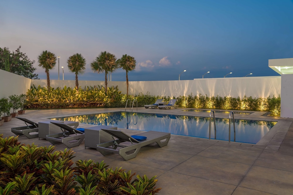 Park Inn By Radisson Clark 46/50