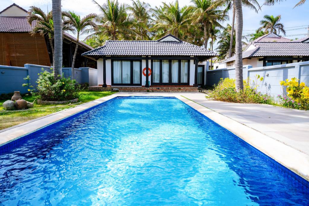 2 Bedrooms, Beach Villa, Queen and Twin Beds, Private Pool