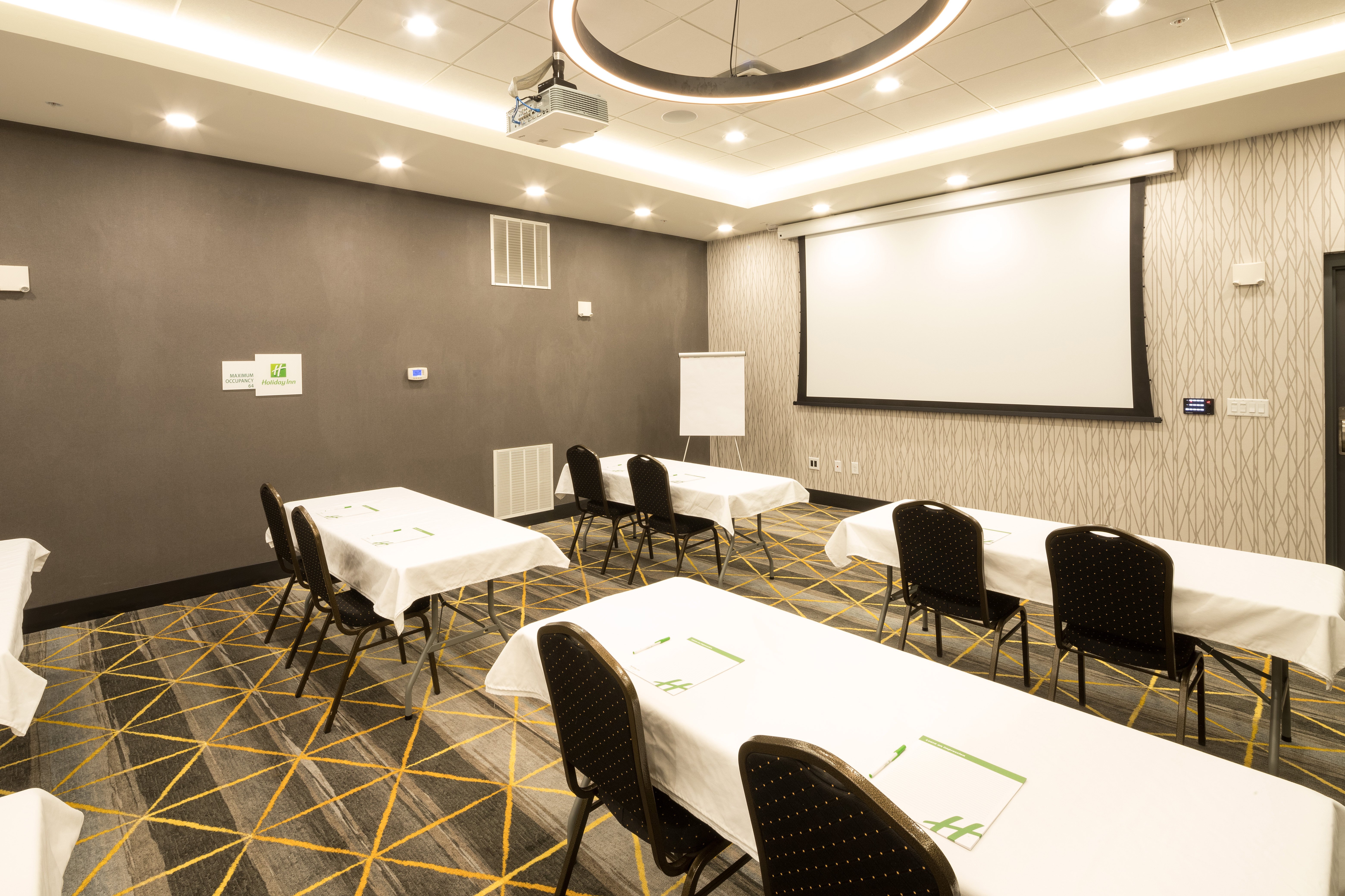 Holiday Inn & Suites Detroit - Troy, an IHG Hotel 47/50