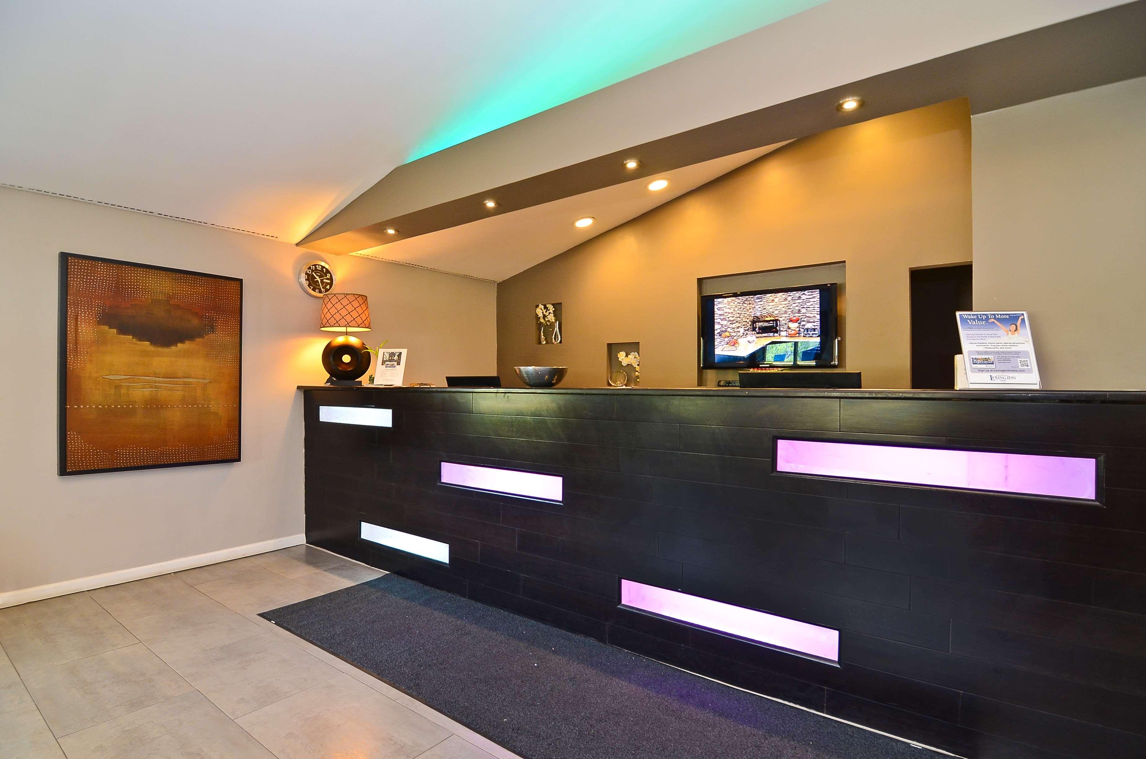 Lexington Inn And Suites-N.W. Chicago/Elgin 4/20