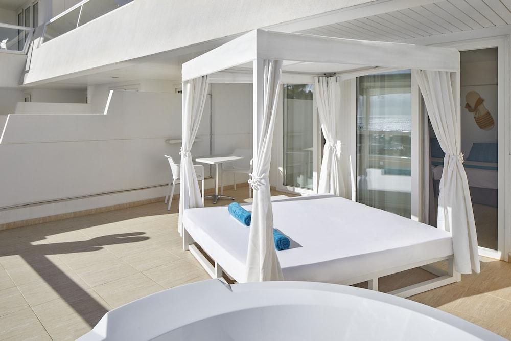 Deluxe, Double Bed, Sea Front, Hydromassage