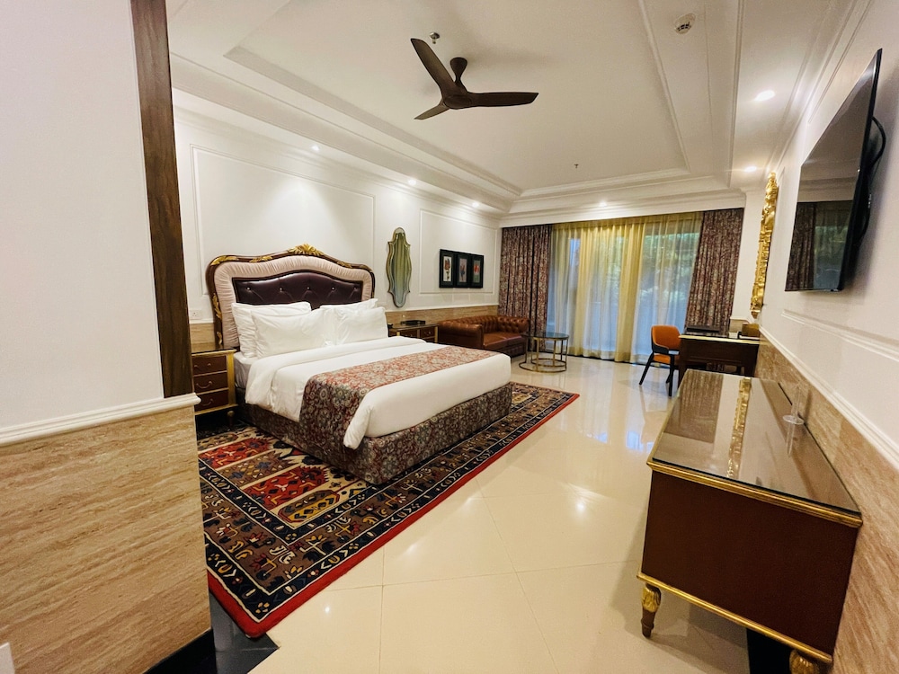 MAYFAIR Palm Beach Resort 14/74