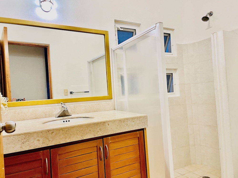 DOLCE VITA CARIBE B&B 46/51