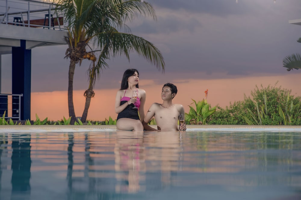 Kristal Hotel Kupang 24/40