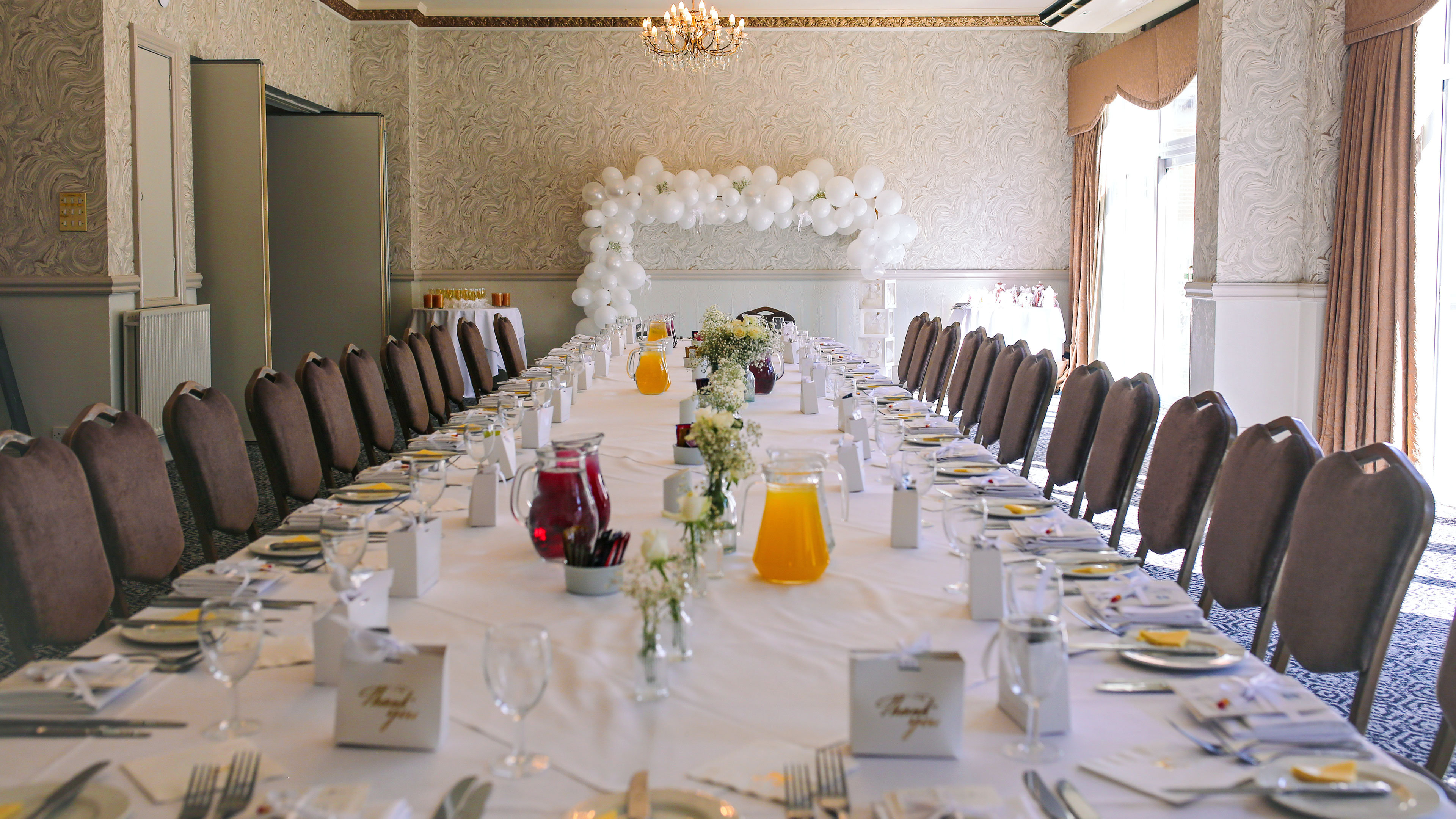CBH Oaklands Hall Hotel 29/33