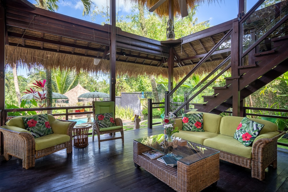 Villa Kupu-Kupu 16/28
