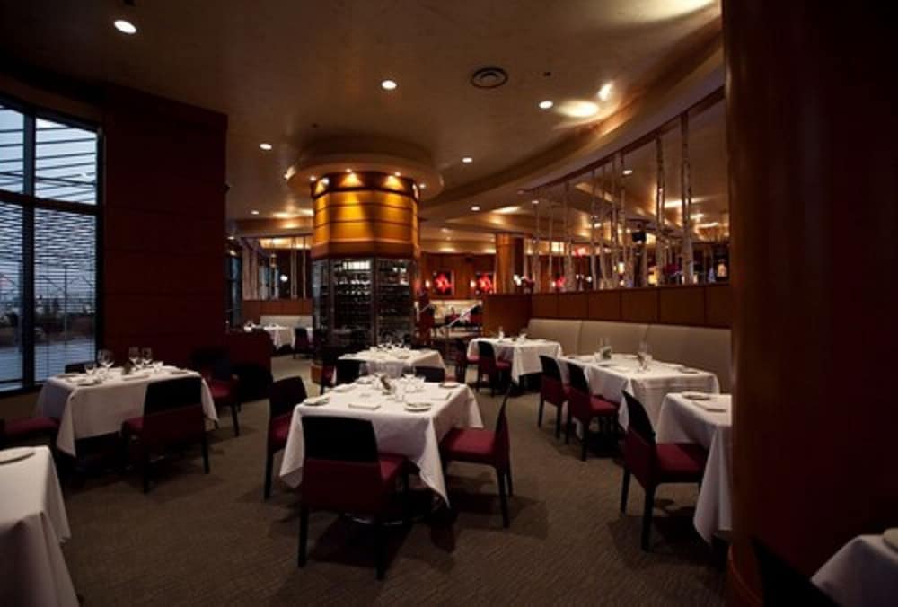 Brookstreet Hotel 47/64