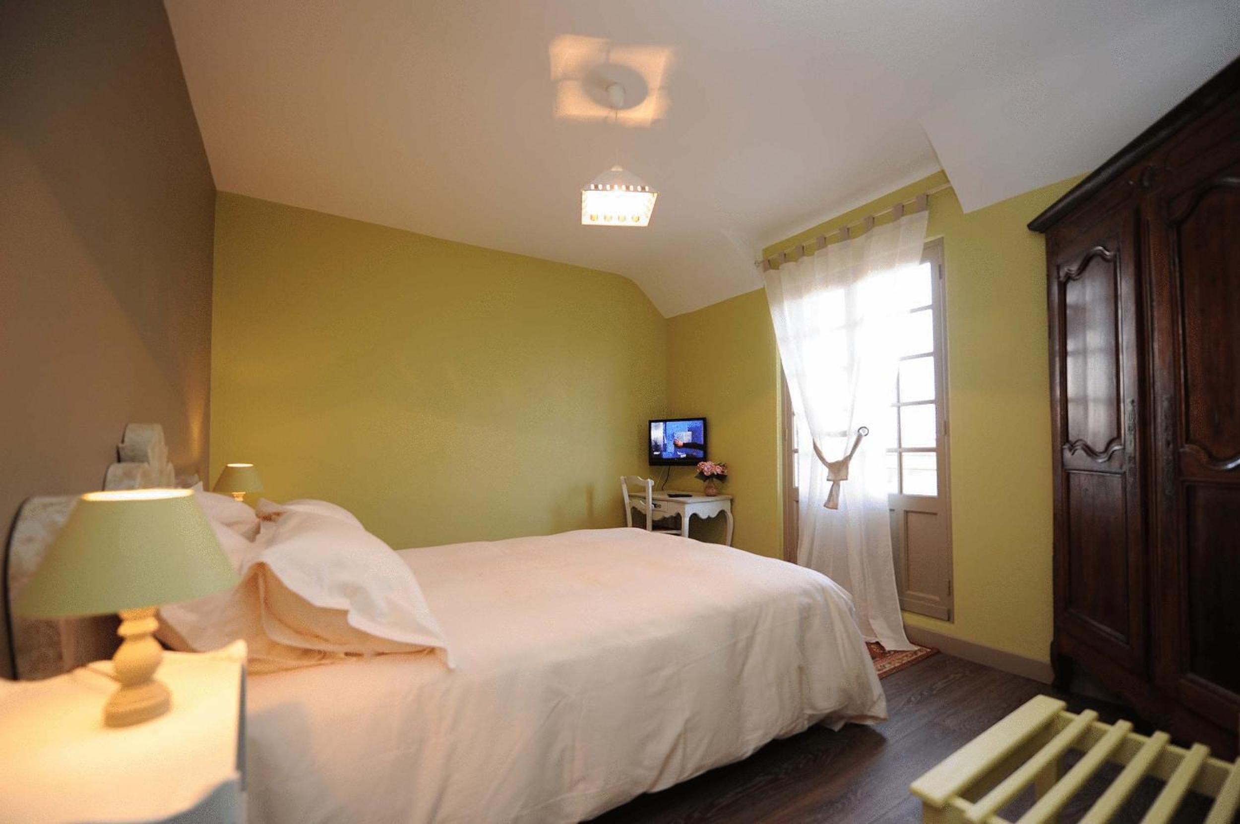 HOTEL LE COQ HARDI 20/51