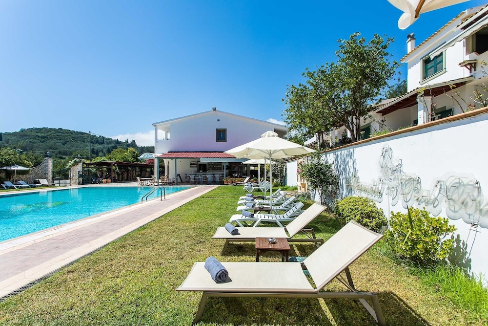 Paradise Inn 47/50