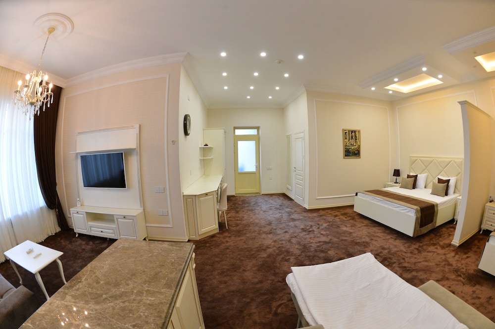 East Legend Hotel 17/50