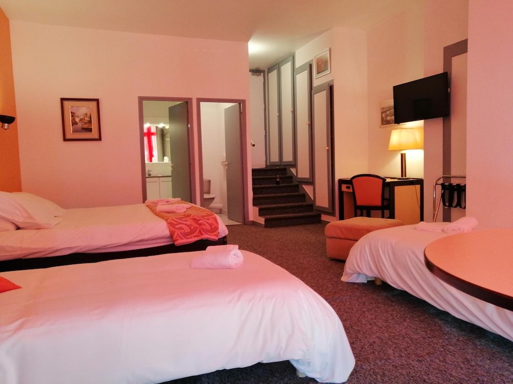 Hotel Moderne 6/45
