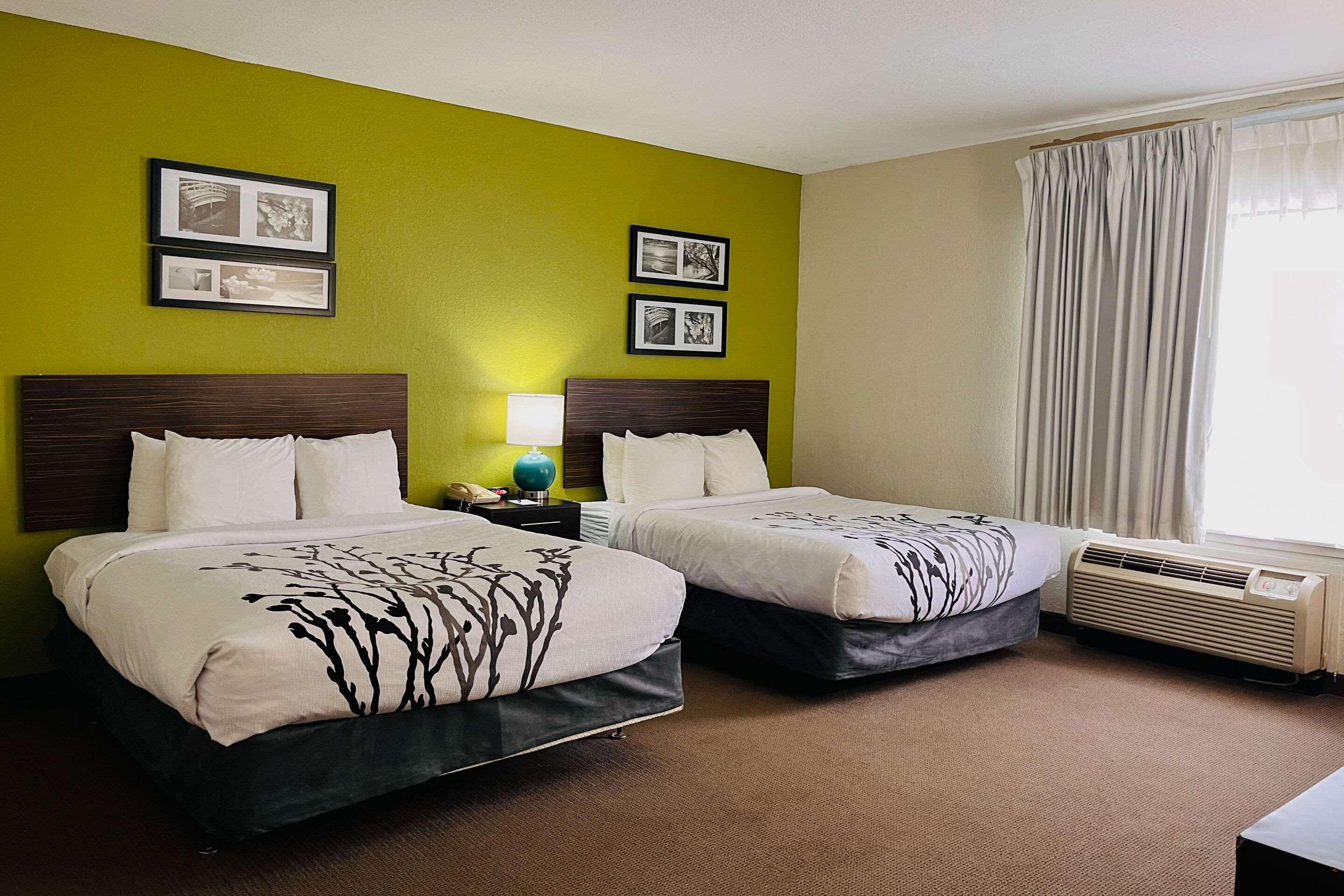 Upgrade, 2 Queen Beds