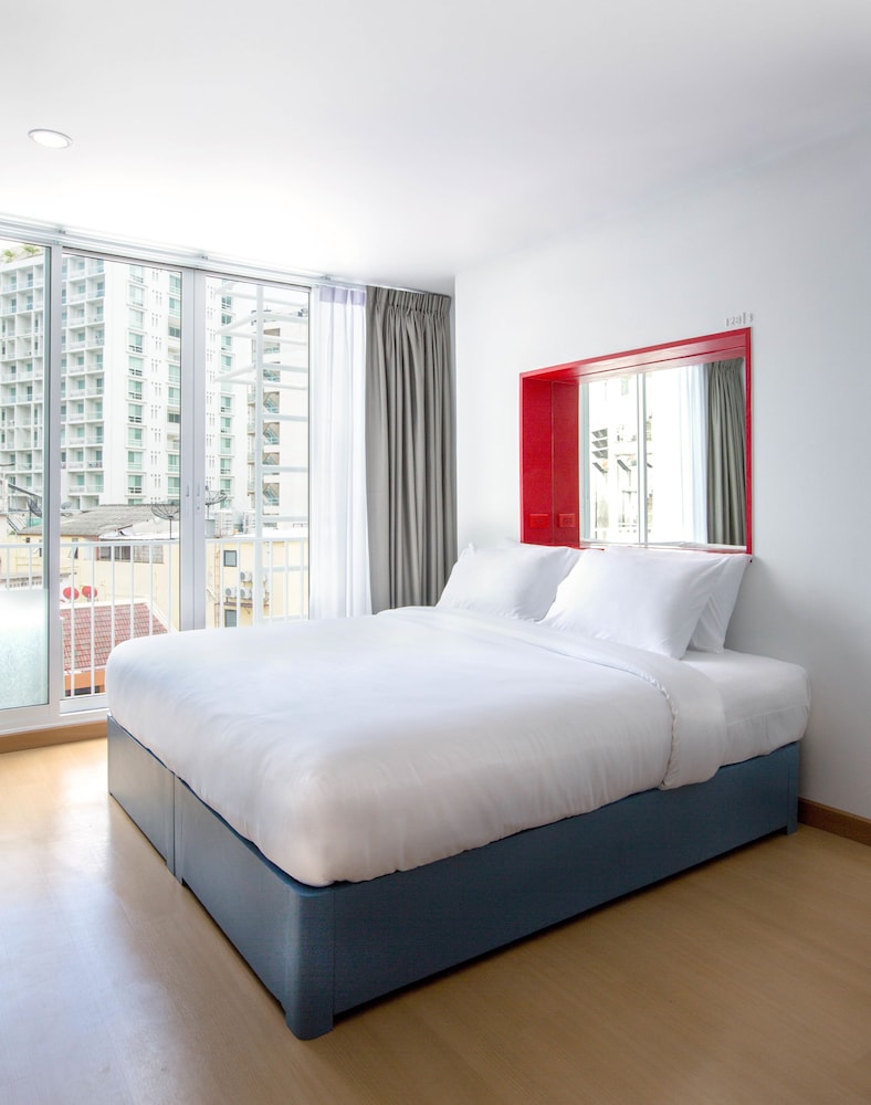 128 Room and Massage 14/39