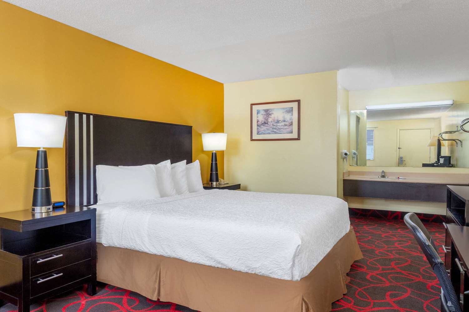 Travelodge by Wyndham Richmond IN 12/24