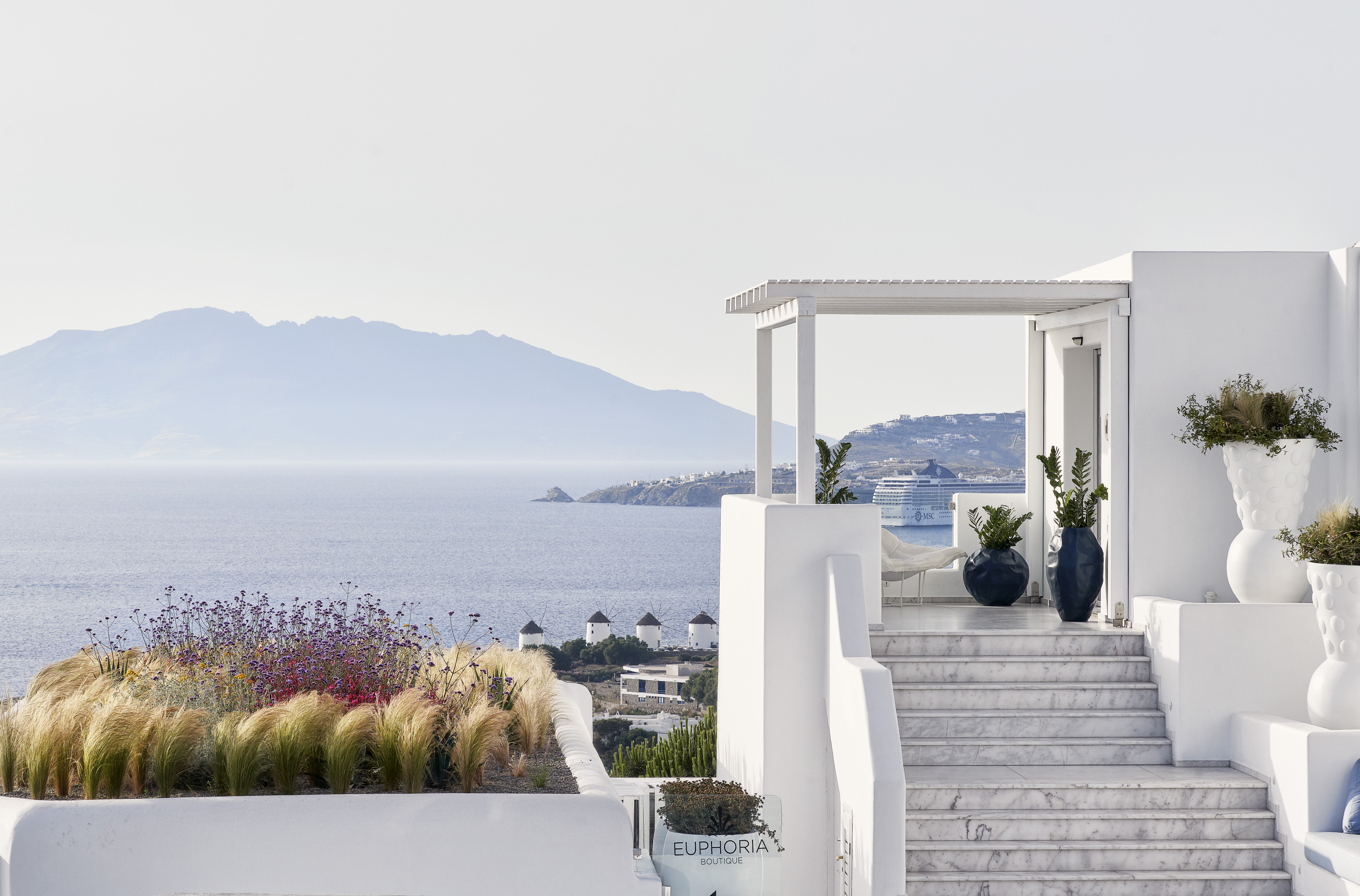 Myconian Kyma, a Member of Design Hotels 53/55