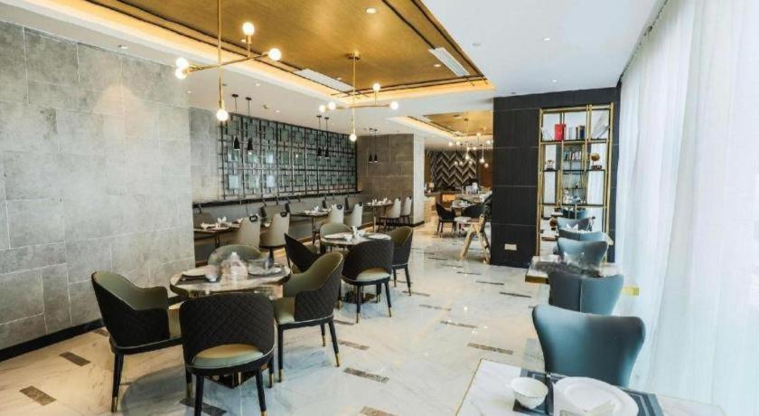 Magnotel (Tongxiang Shimao Center) 43/49