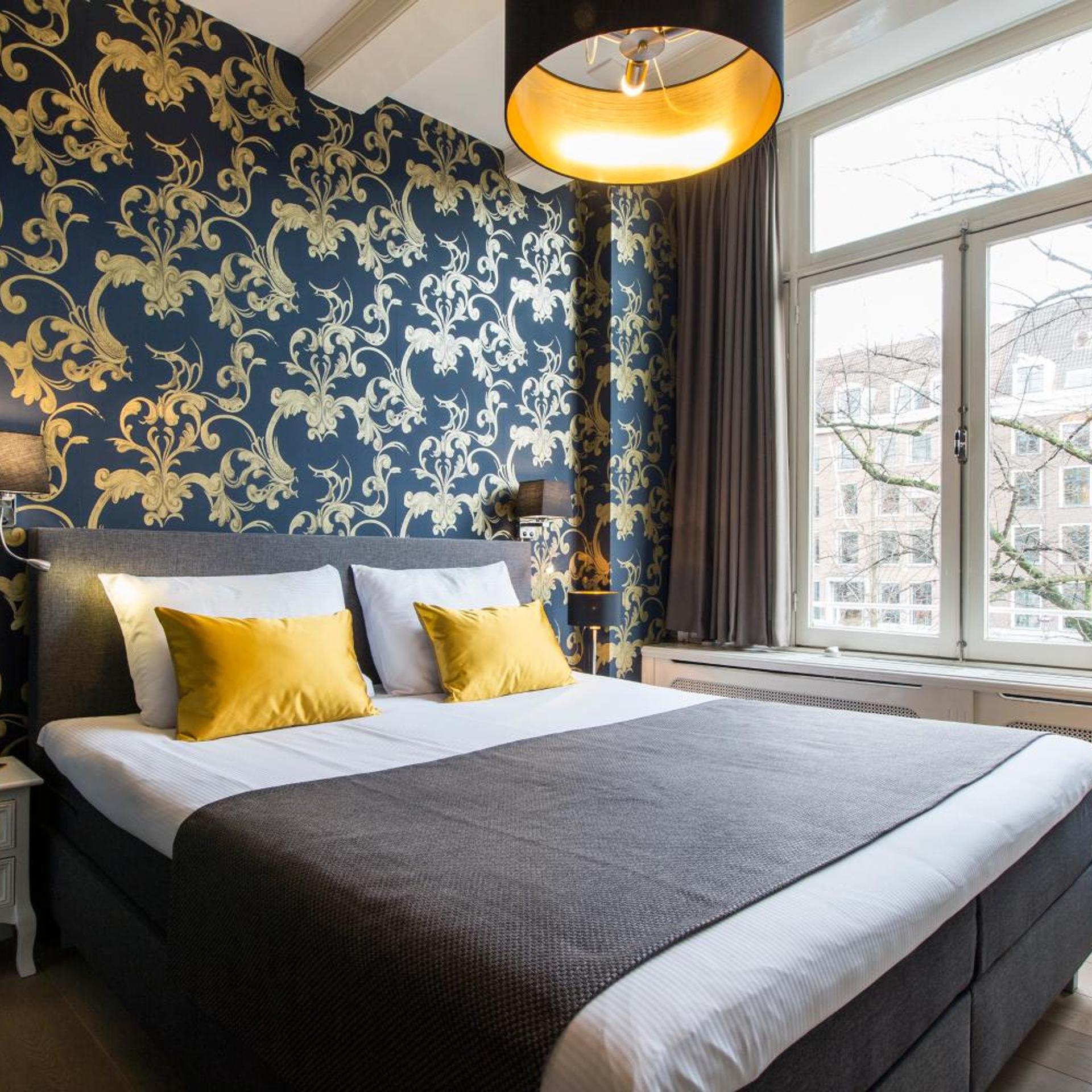 Deluxe, Double Bed, Canal View