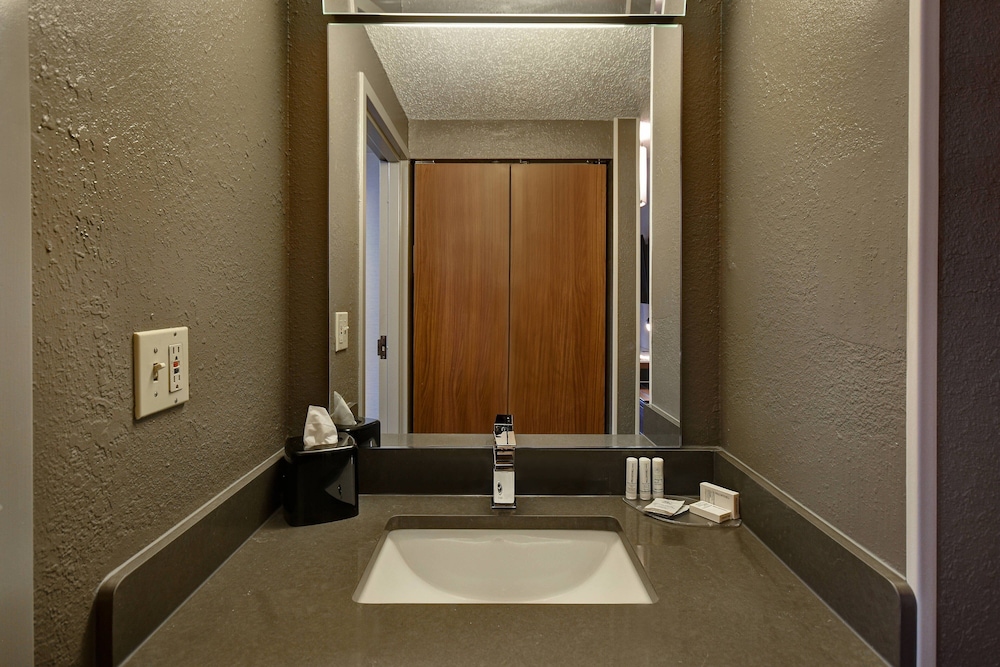 Courtyard by Marriott Cincinnati Airport 16/46