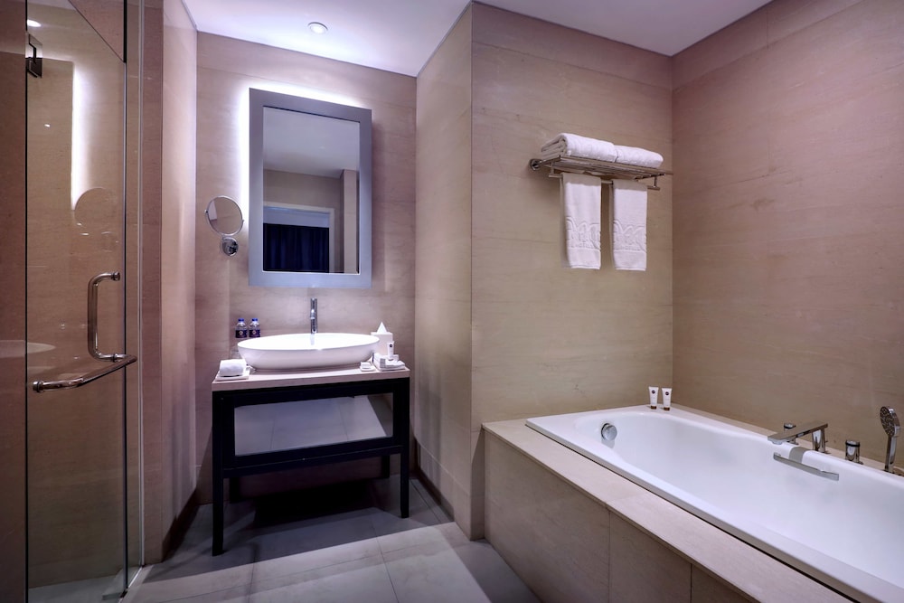 Grand Mercure Bandung Setiabudi 14/71