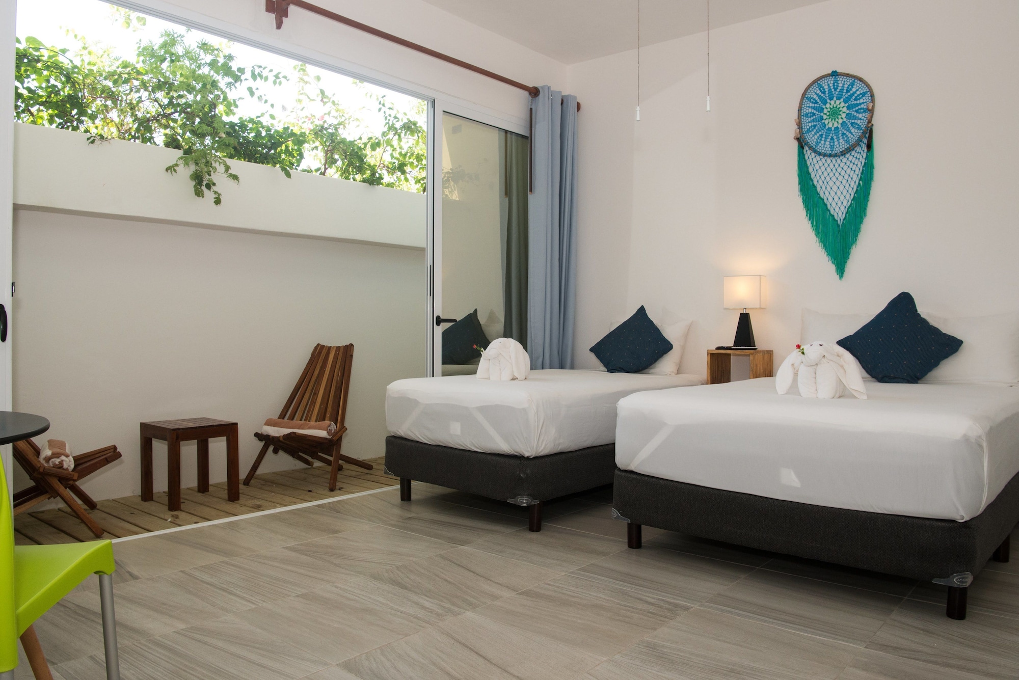 BUSINESS, LUXURY, ECONOMY, SUITE, ROOFTOP POOL