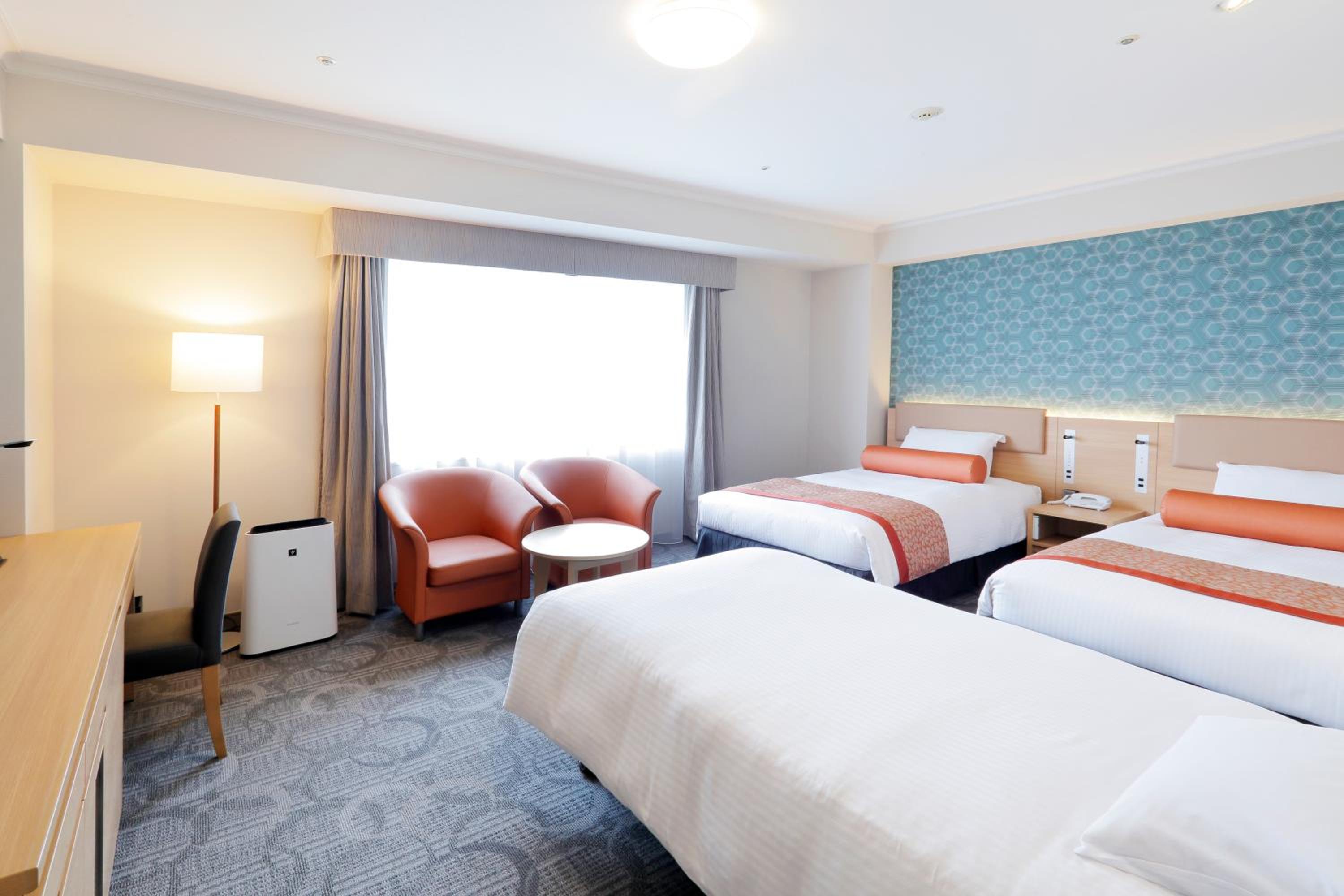 Room, Twin Beds, Excel View