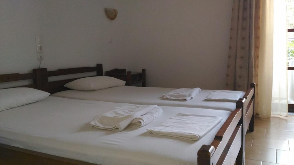 Aghas Hotel 26/60