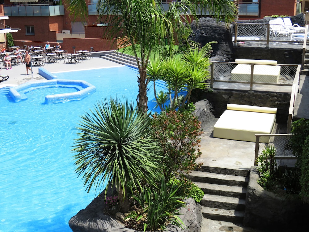 Papi Hotel 15/68