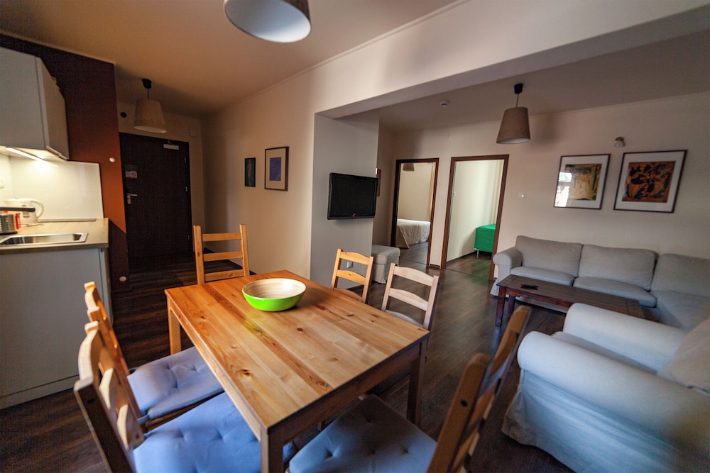 Lounge Apartments 39/50